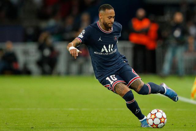 福克斯49分国王险胜爵士 独行侠胜马刺止4连败